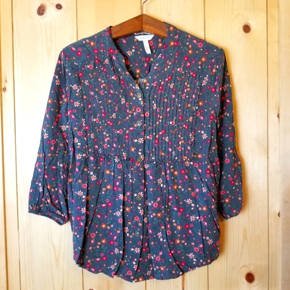 Matilda Jane Tops - Matilda Jane Afternoon Stroll Floral Pleated Front Semi Button Shirt